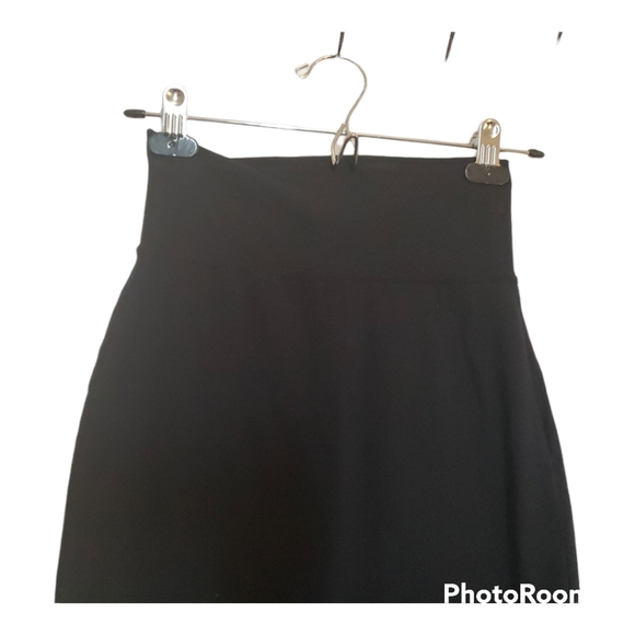 BEBE High Waist Black Bodycon Midi Skirt - Size XXS, 00 - Picture 2 of 4